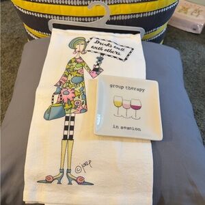 Girlfriend Gifts Fun/Colorful CJ Bella Co. Towel and Cute Coin/jewelry dish New!